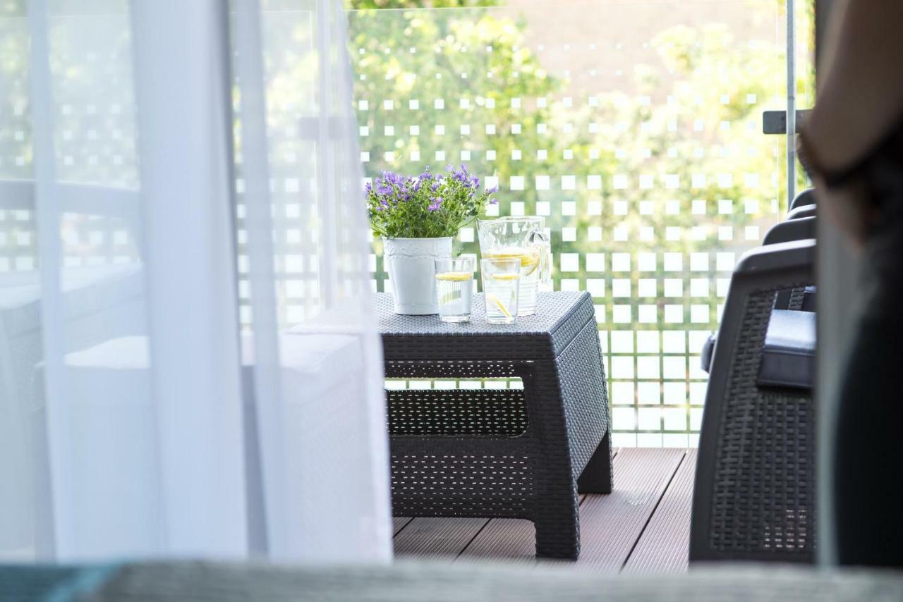 Lato Apartament Solna 11C Z Garazem Kolobrzeg Ngoại thất bức ảnh
